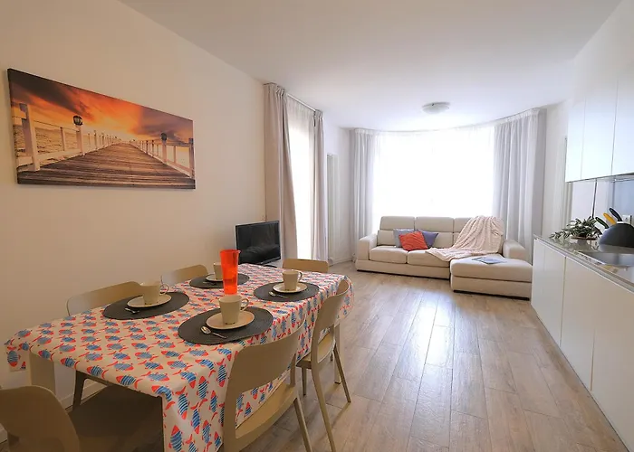 Moderno Trilocale Con Doppi Servizi Piazza Marconi * Lido di Jesolo