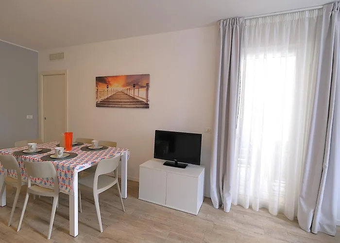 Moderno Trilocale Con Doppi Servizi Piazza Marconi Appartement